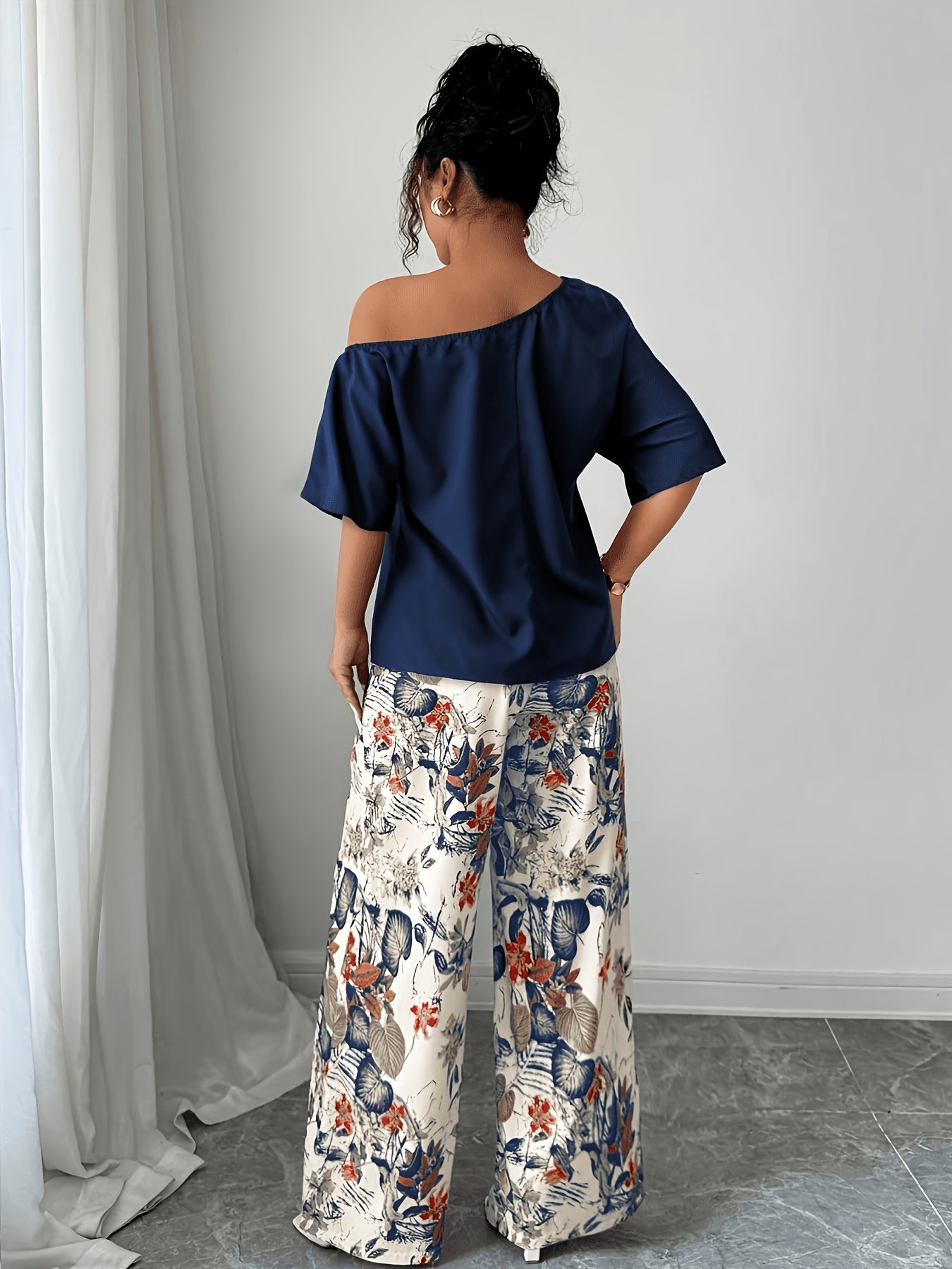 Women's 2-Piece Off-Shoulder Set