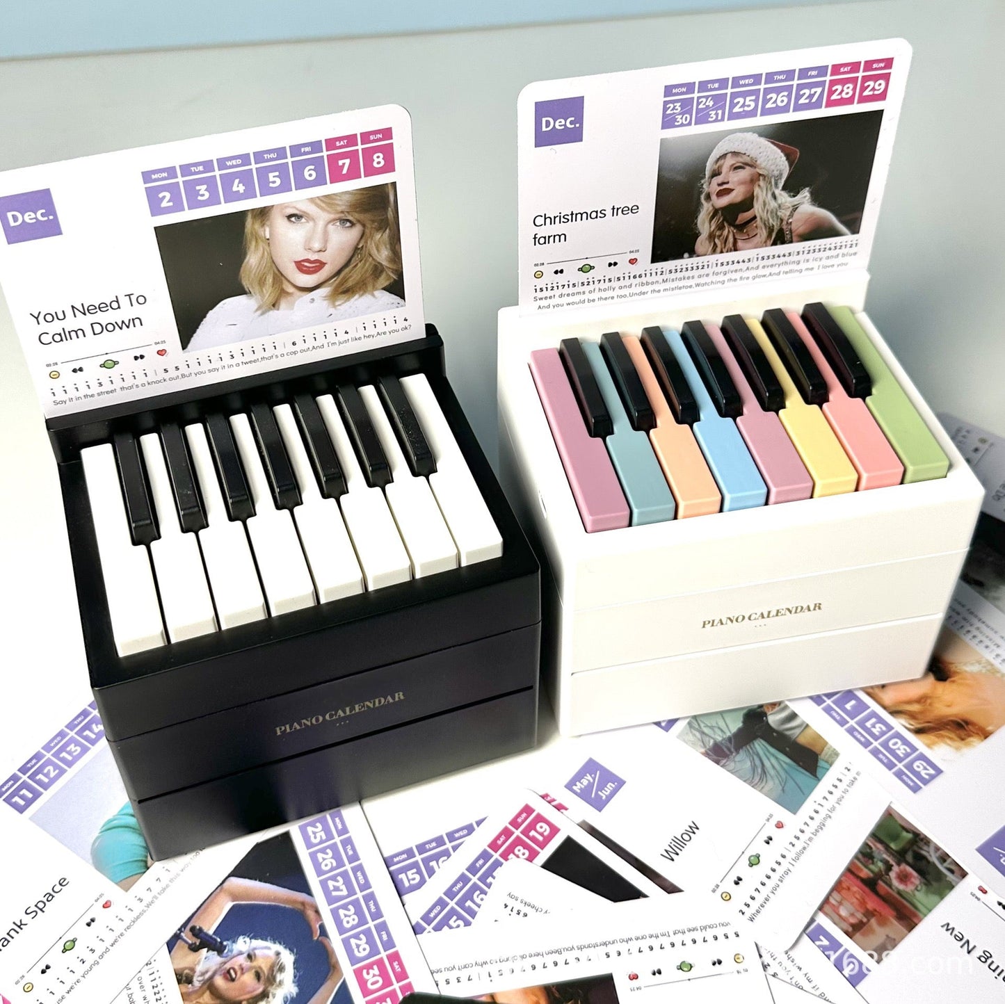 TAYLOR SWIFT CALENDAR PIANO