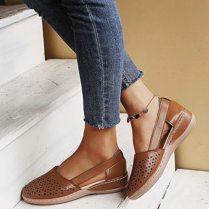 Carina | Cushioned Walking Shoes