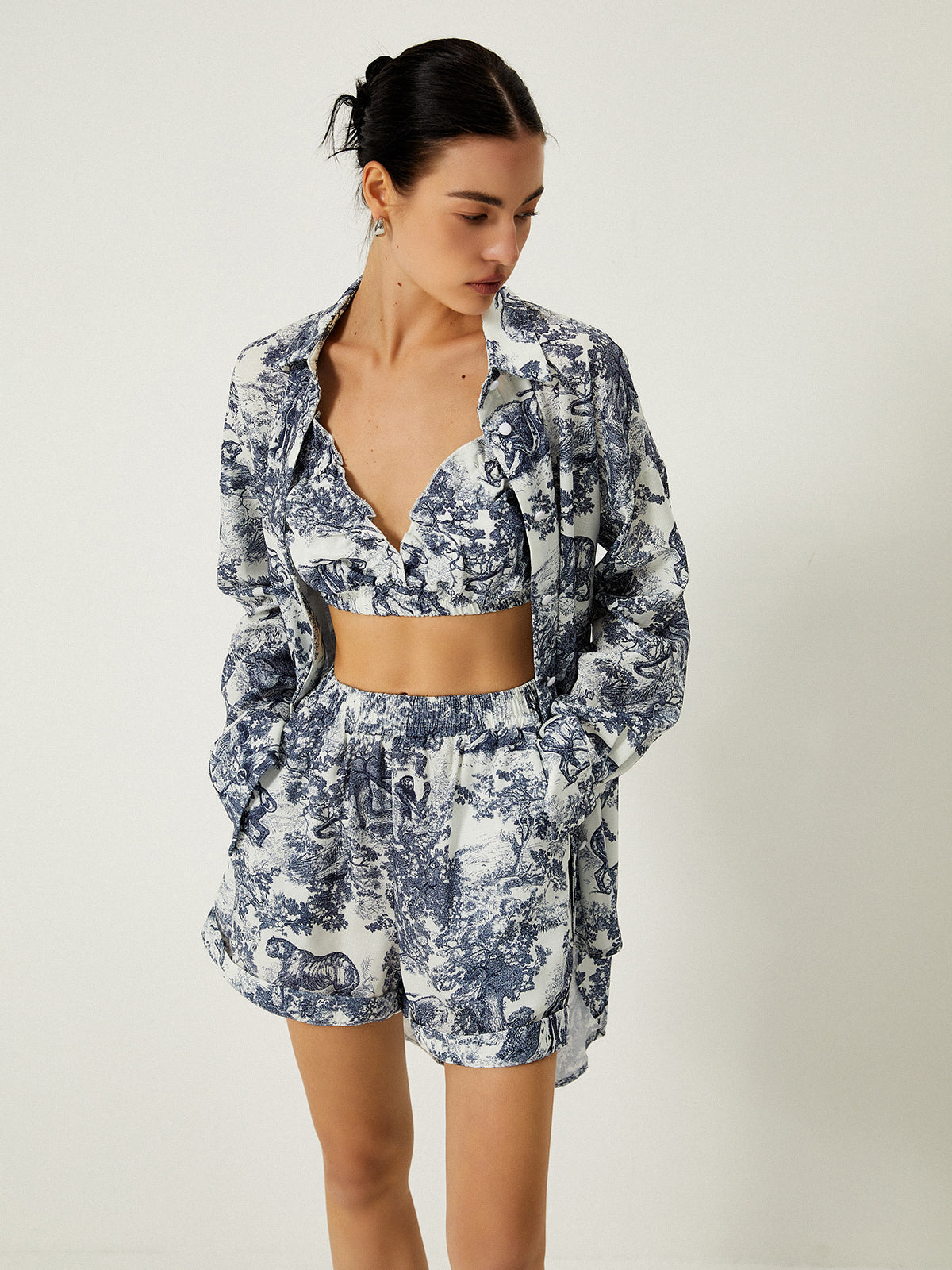 Women's Floral Print Polyester 3-Piece Shorts Set | Breezy Summer Outfit 1