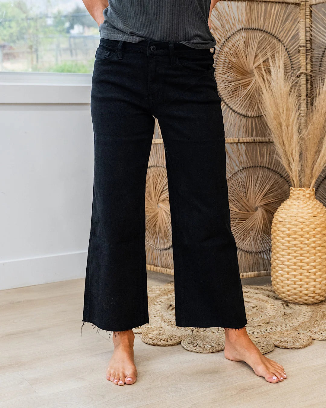 Vervet | Skye Raw-Hem High-Rise Wide Leg