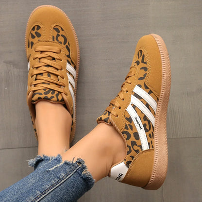 Nora | Women's Wide-Fit Lace-Up Shoes
